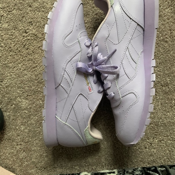 Lavender Reebok’s ! - Picture 3 of 4
